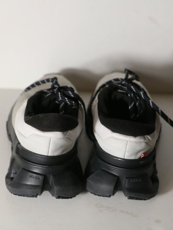 On Cloudflyer 5 Mens Running Shoes 8.5 Wolf Black White Cushioned Athletic main image 6